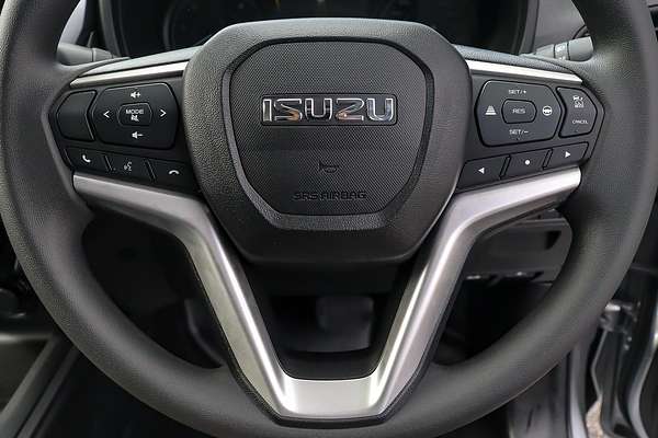 2025 Isuzu D-MAX LS-M 4X4