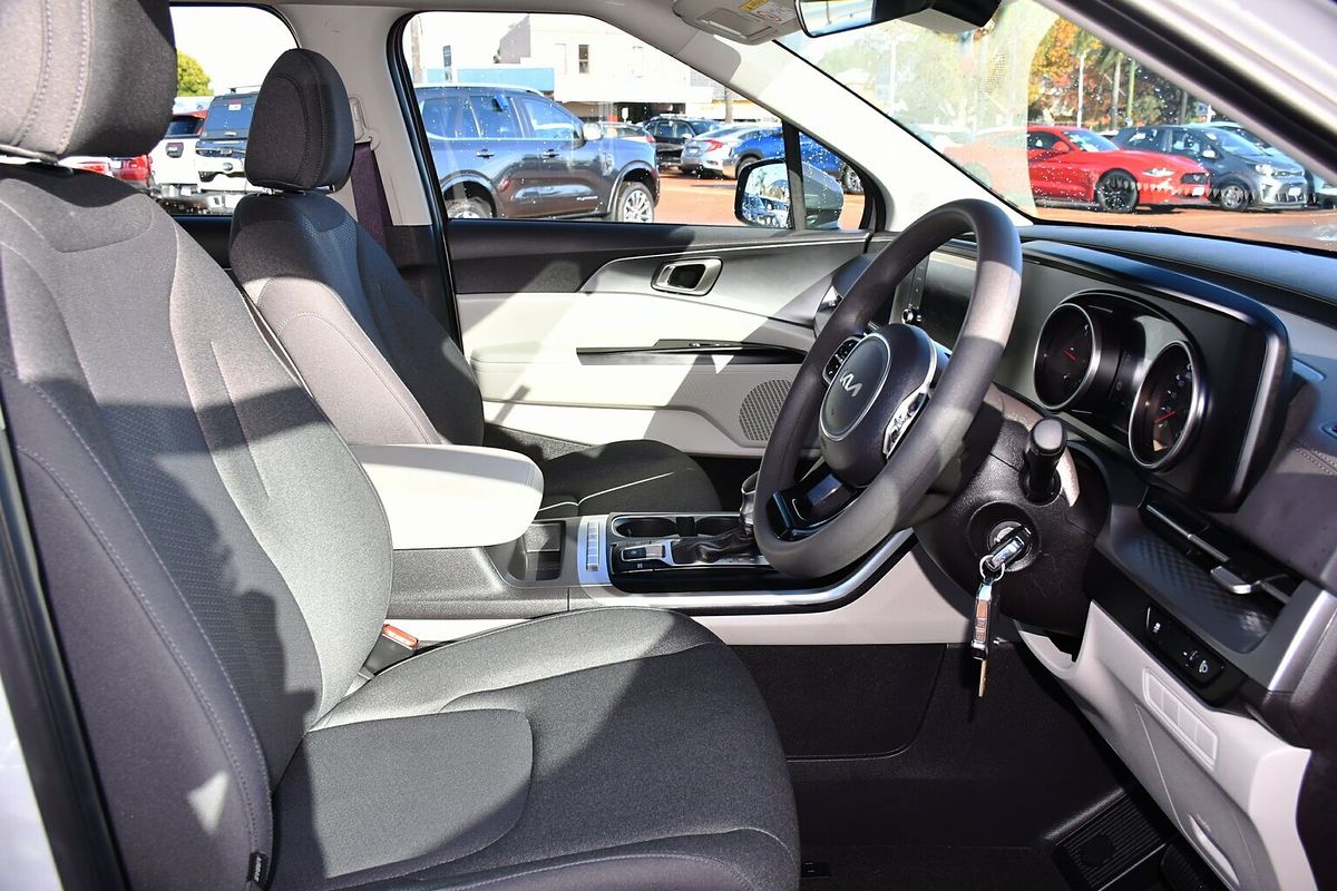 2023 Kia Carnival S KA4