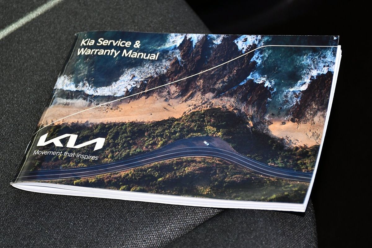 2023 Kia Carnival S KA4