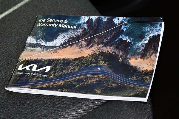2023 Kia Carnival S KA4