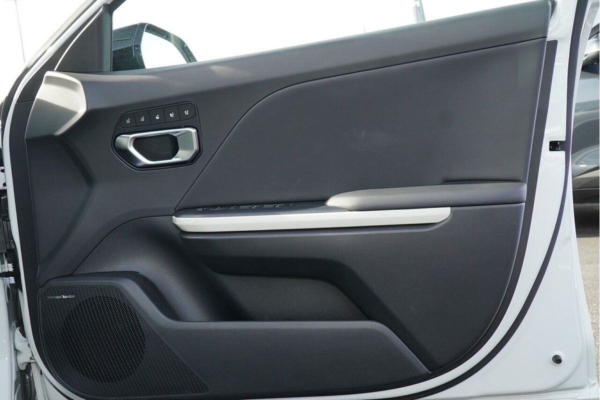 2025 Kia K4 GT-Line CL4m