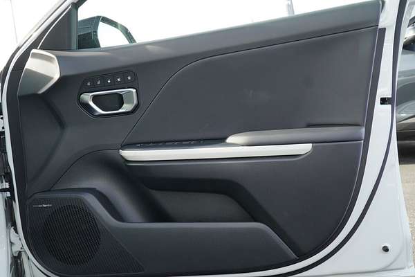 2025 Kia K4 GT-Line CL4m