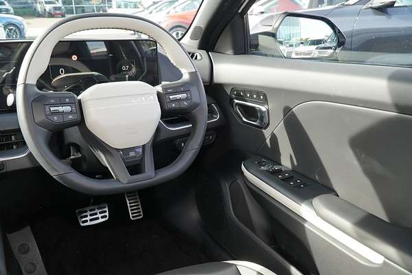 2025 Kia K4 GT-Line CL4m