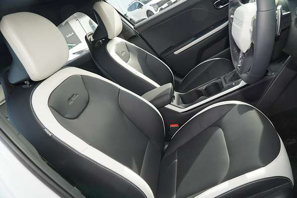 2025 Kia K4 GT-Line CL4m