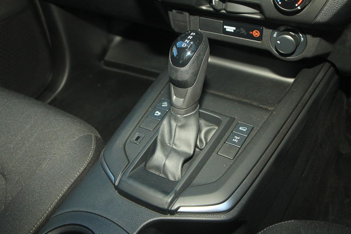 2025 Isuzu D-MAX X-RIDER 4X4