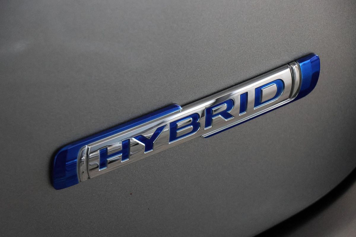 2024 Suzuki Swift Hybrid UZ