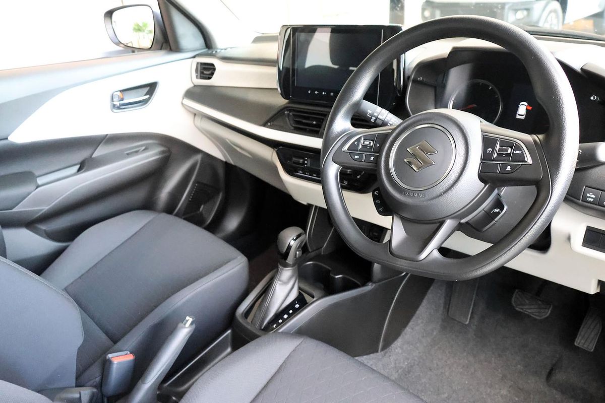2024 Suzuki Swift Hybrid UZ