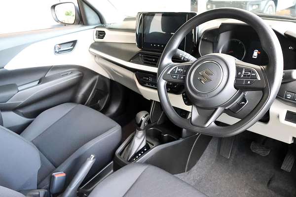 2024 Suzuki Swift Hybrid UZ