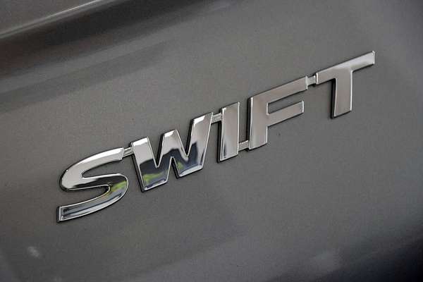 2024 Suzuki Swift Hybrid UZ