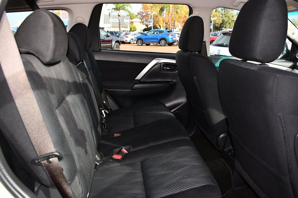 2023 Mitsubishi Pajero Sport GLX QF