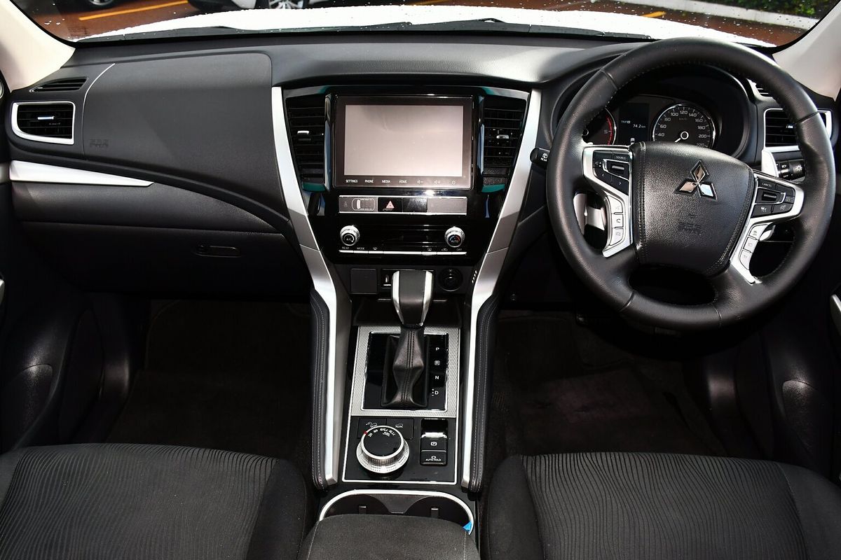 2023 Mitsubishi Pajero Sport GLX QF