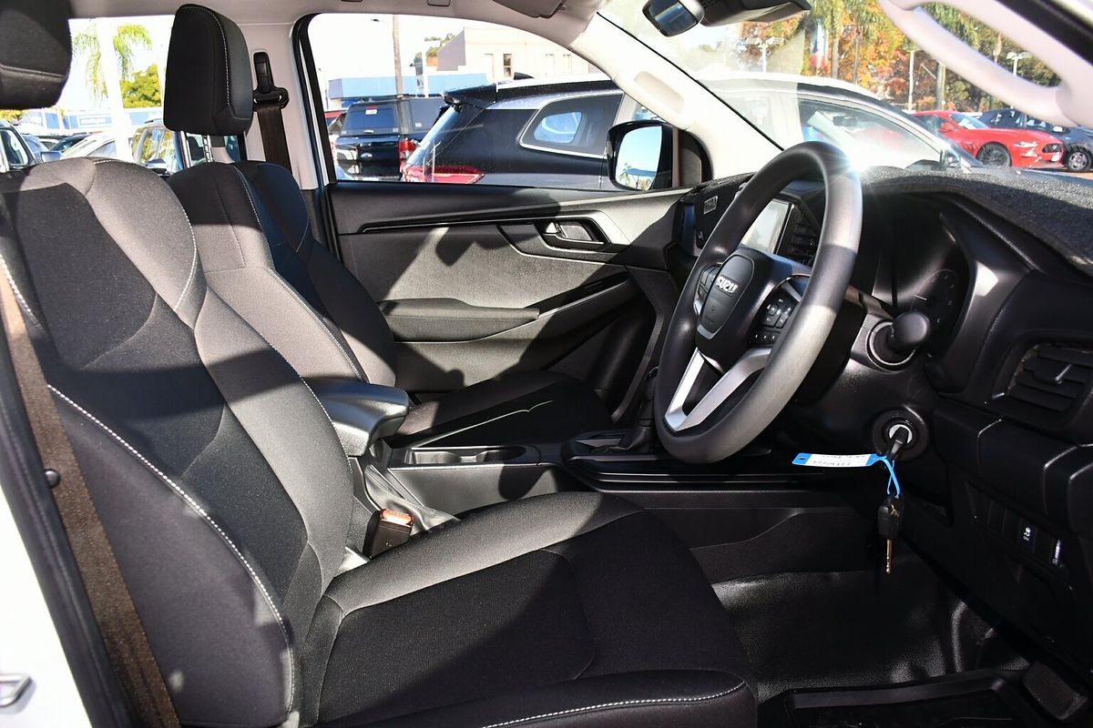 2024 Isuzu D-MAX SX High Ride Rear Wheel Drive