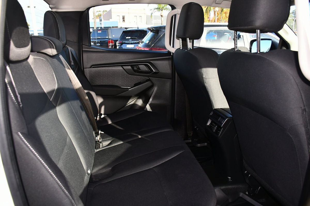 2024 Isuzu D-MAX SX High Ride Rear Wheel Drive