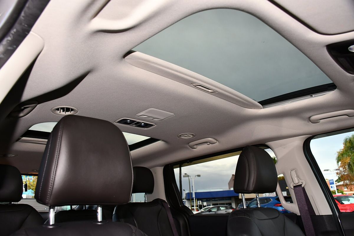 2022 Kia Carnival Platinum KA4