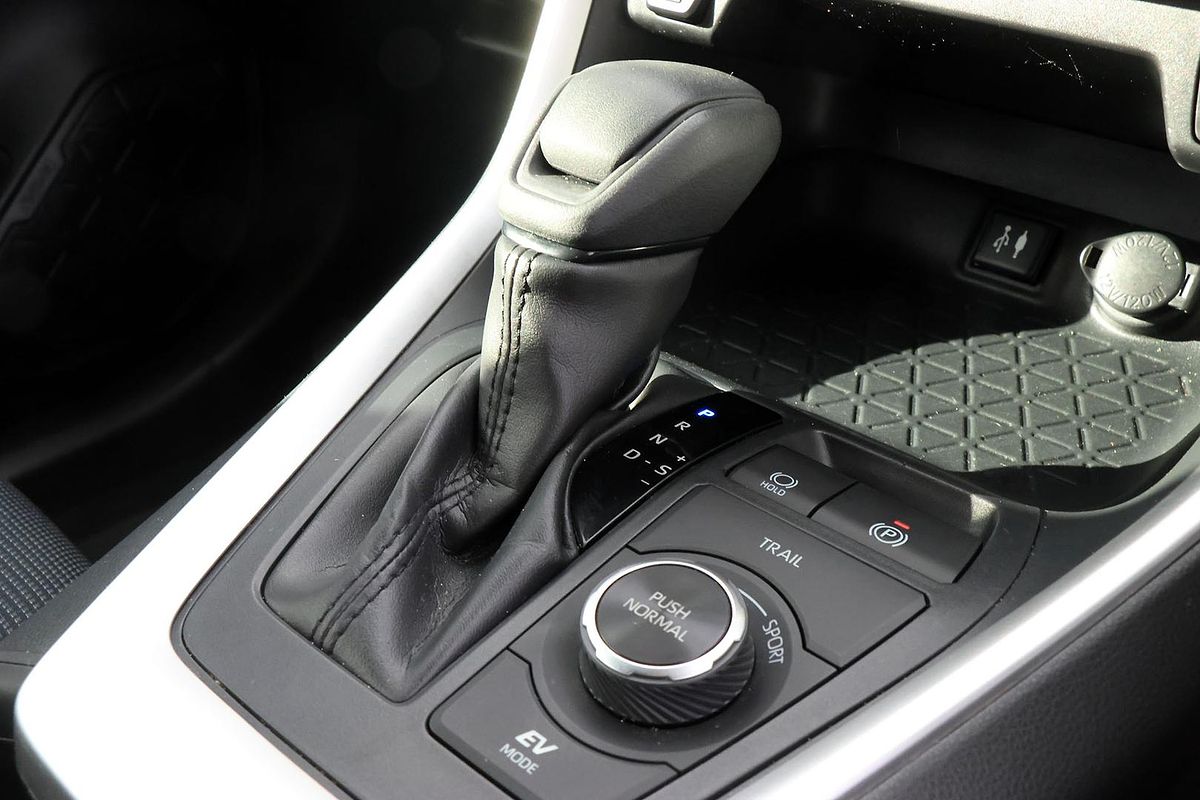 2019 Toyota RAV4 GX AXAH54R