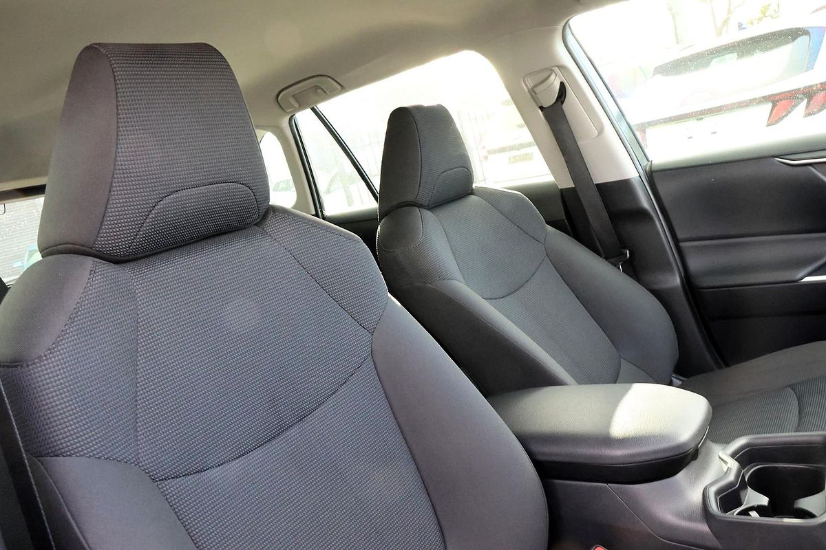 2019 Toyota RAV4 GX AXAH54R