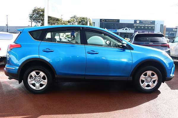2018 Toyota RAV4 GX ASA44R