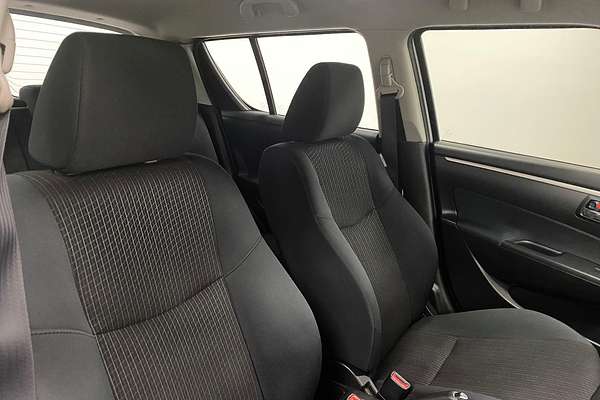 2014 Suzuki Swift GL Navigator FZ