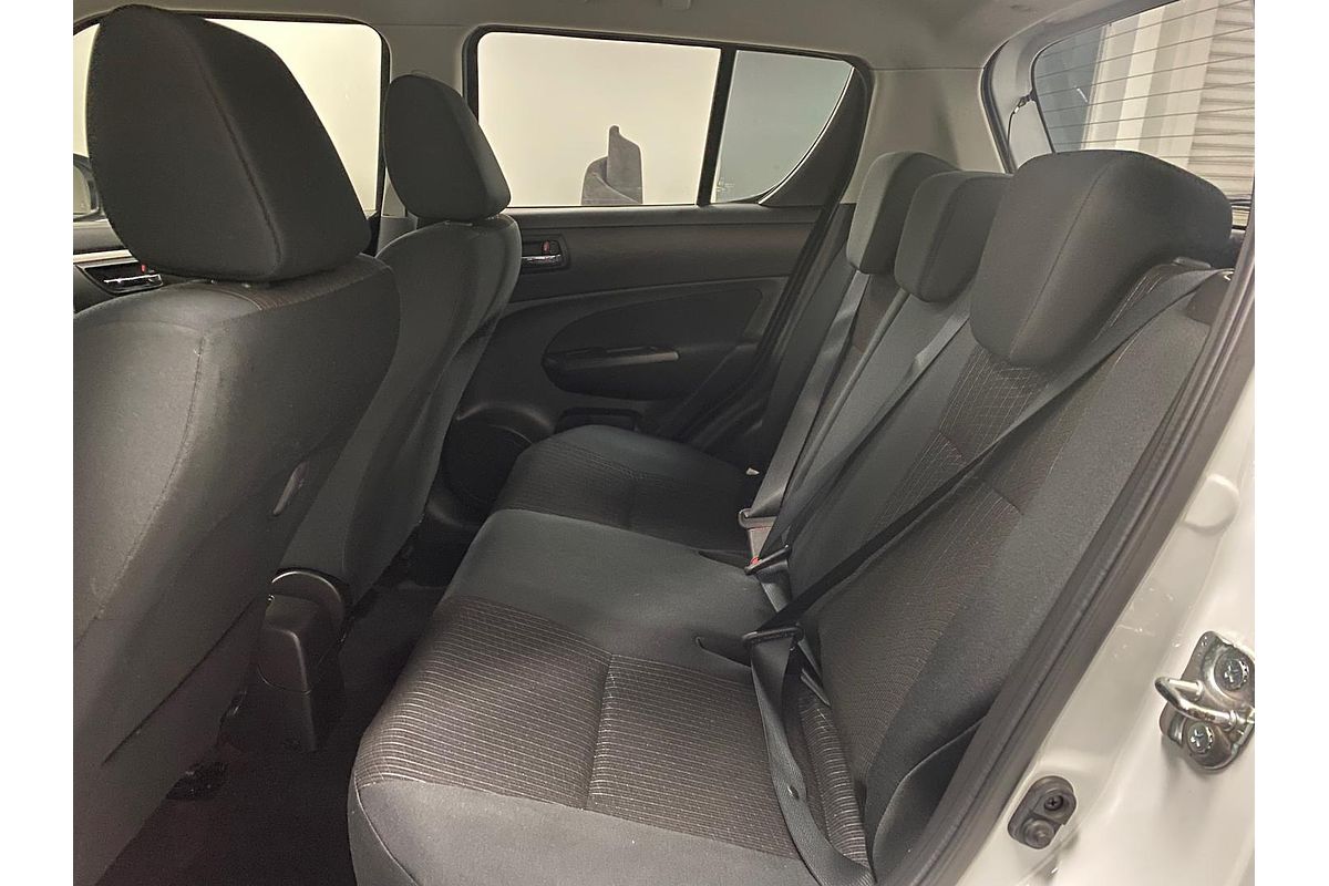 2014 Suzuki Swift GL Navigator FZ