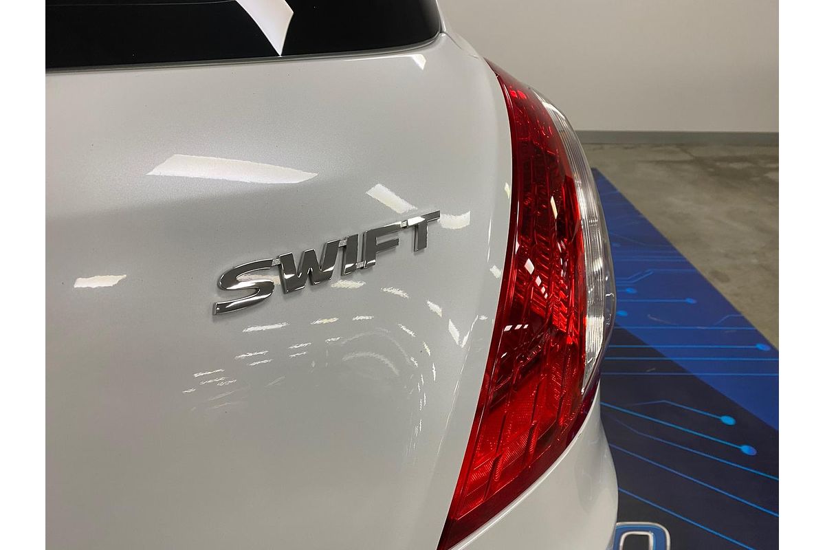 2014 Suzuki Swift GL Navigator FZ