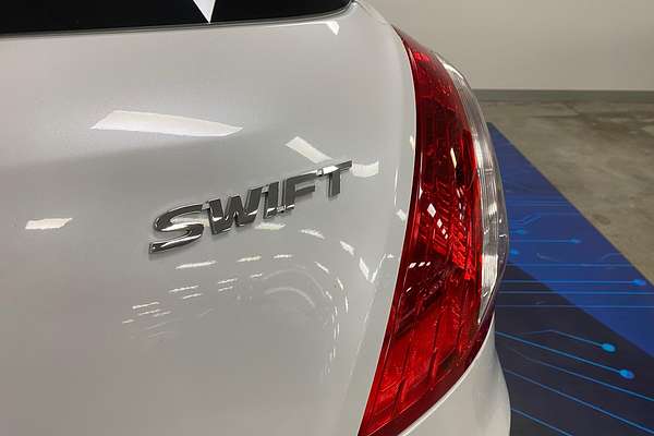 2014 Suzuki Swift GL Navigator FZ
