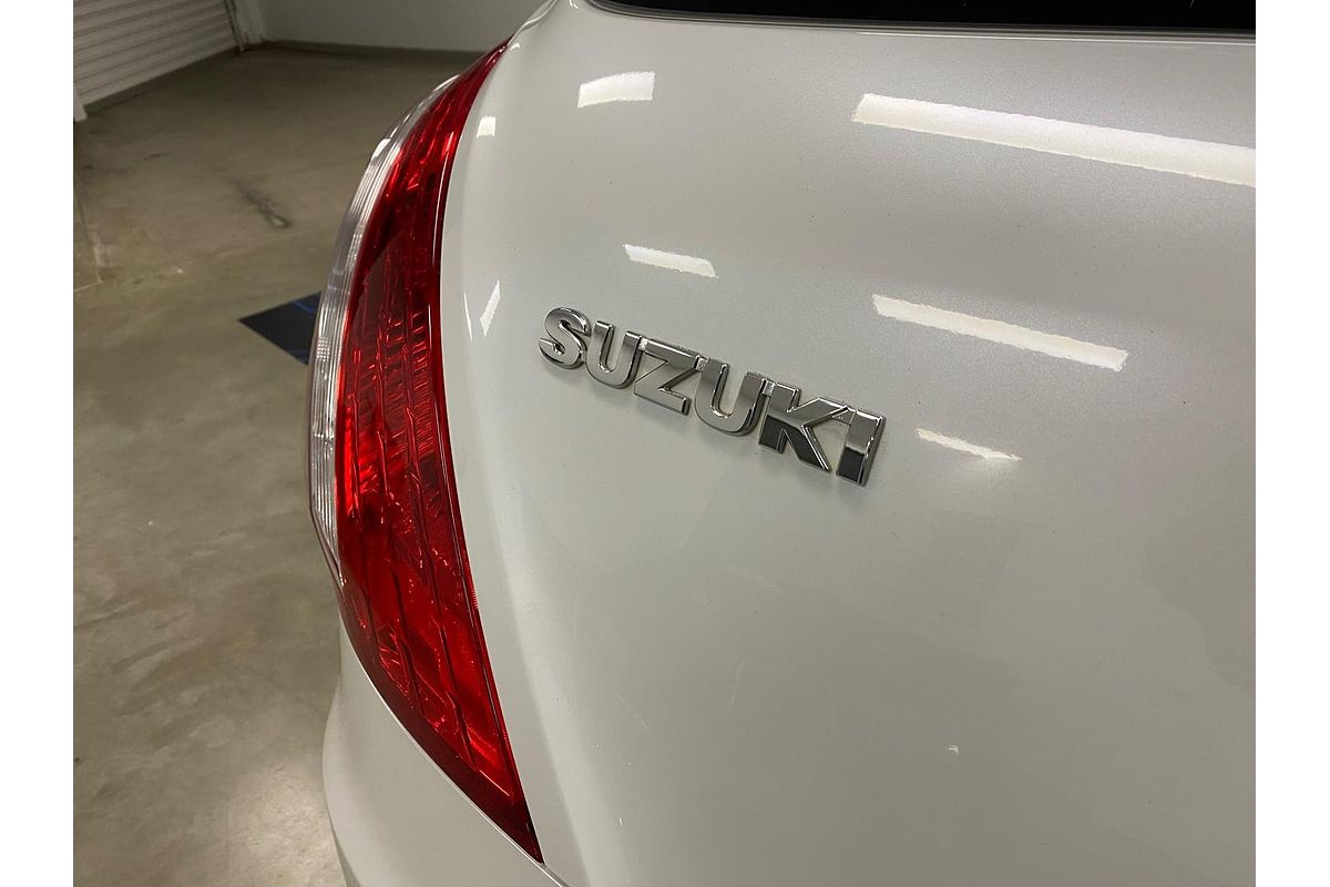 2014 Suzuki Swift GL Navigator FZ