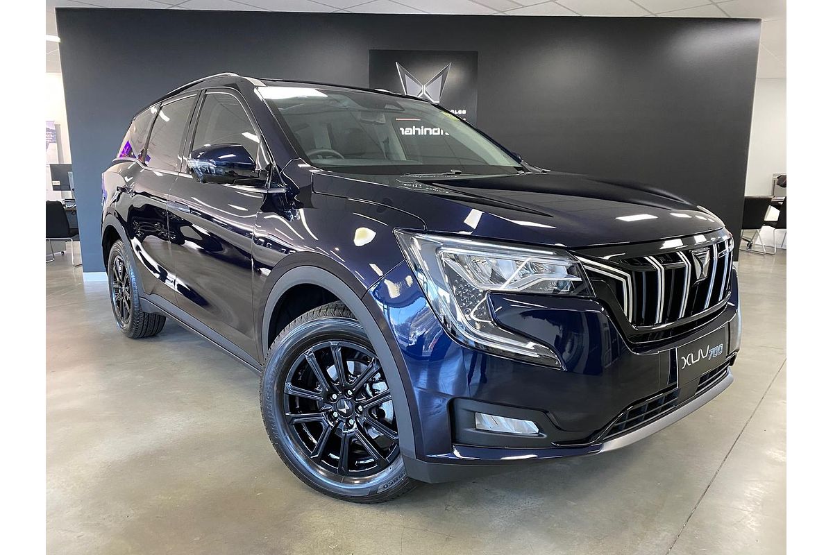 2025 Mahindra XUV700 AX7L