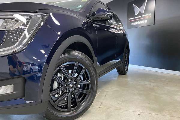 2025 Mahindra XUV700 AX7L