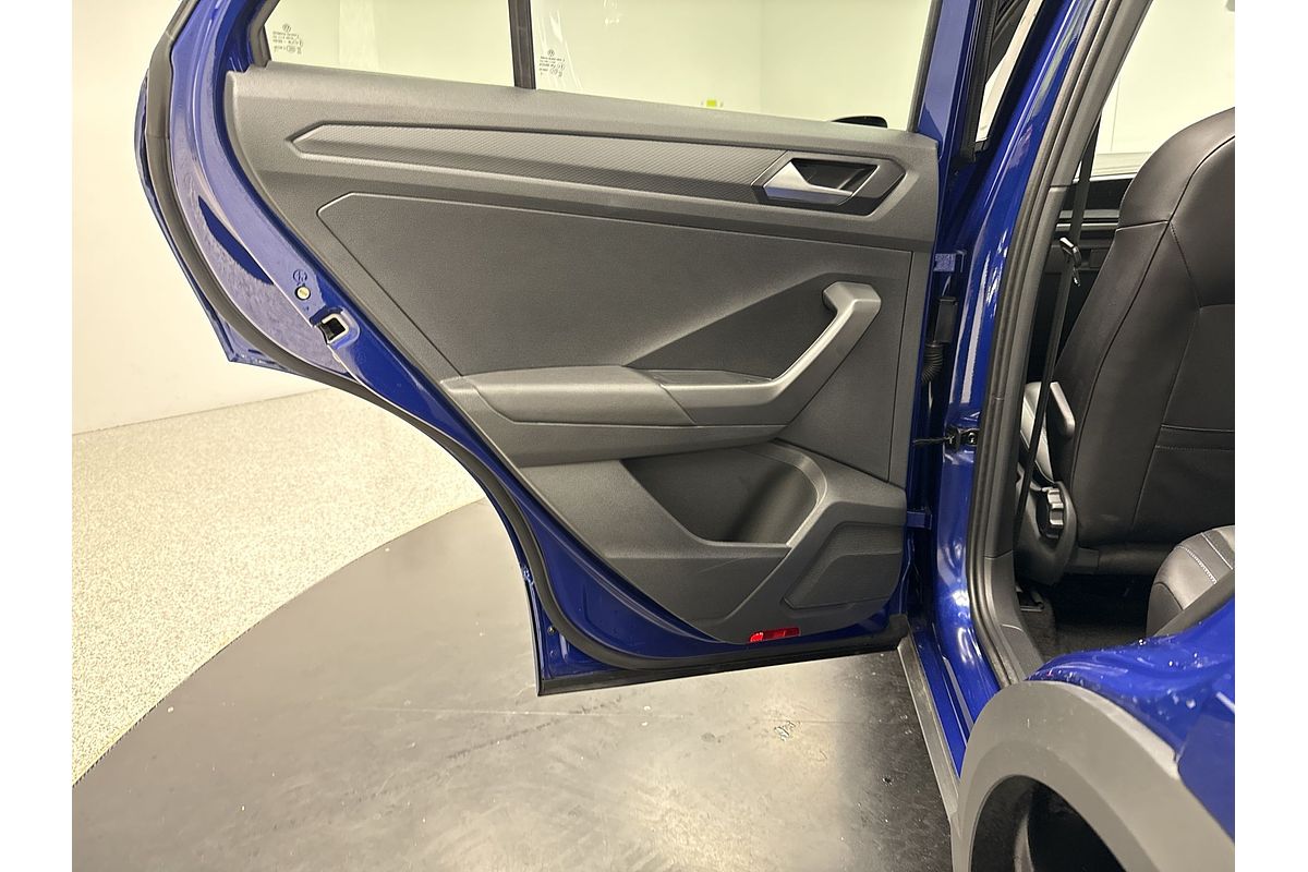 2022 Volkswagen T-Roc R D11