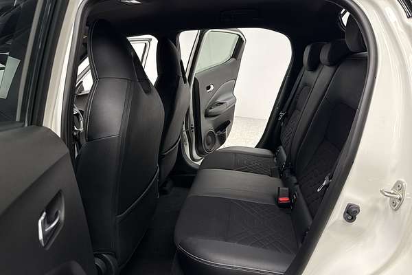 2021 Nissan JUKE ST-L F16
