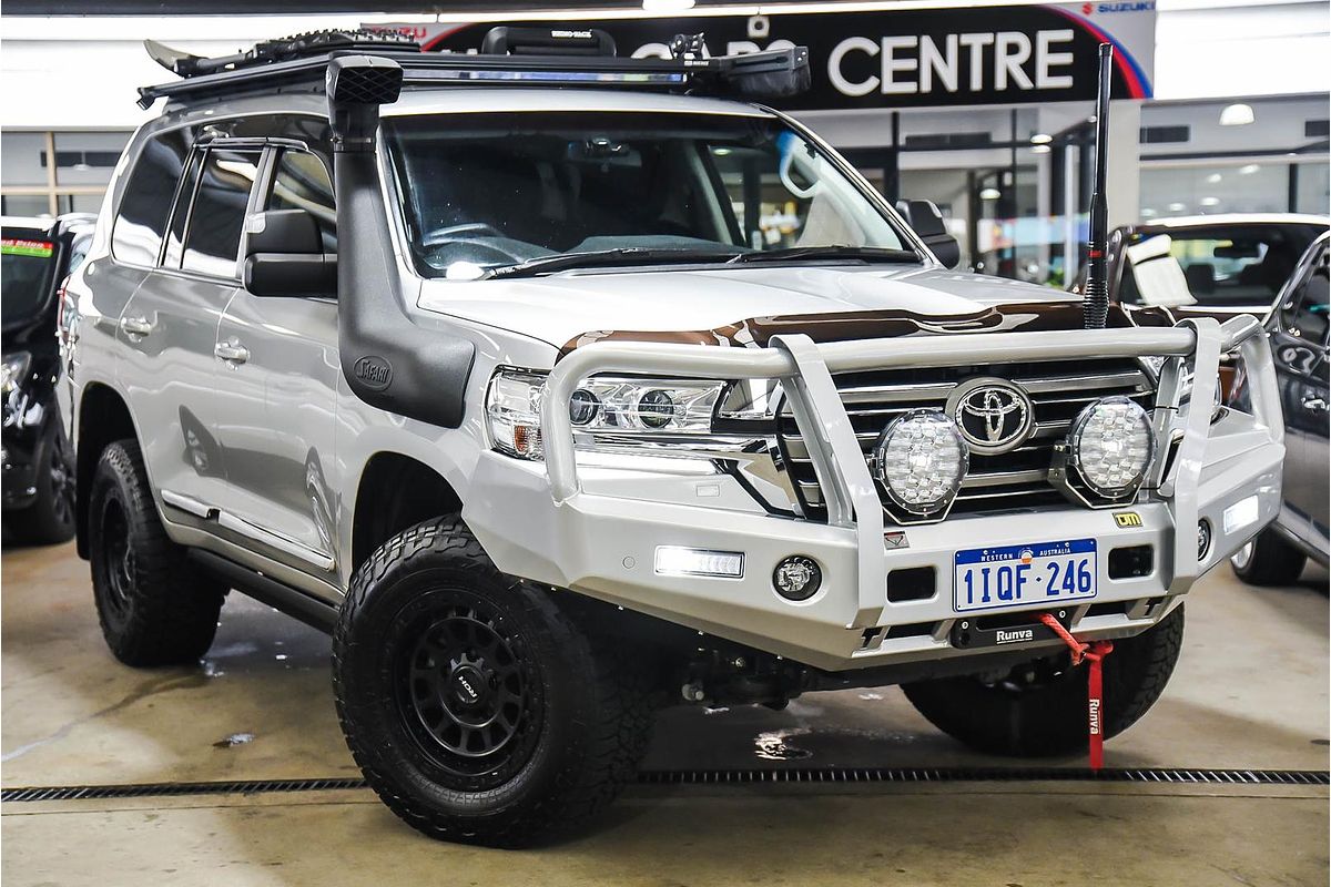 2017 Toyota Landcruiser Altitude VDJ200R