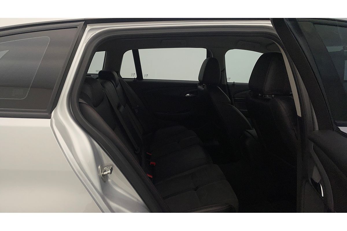 2016 Holden Commodore SV6 Black VF Series II