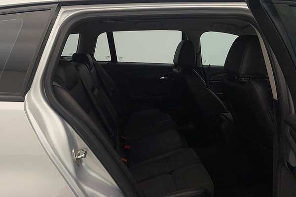 2016 Holden Commodore SV6 Black VF Series II