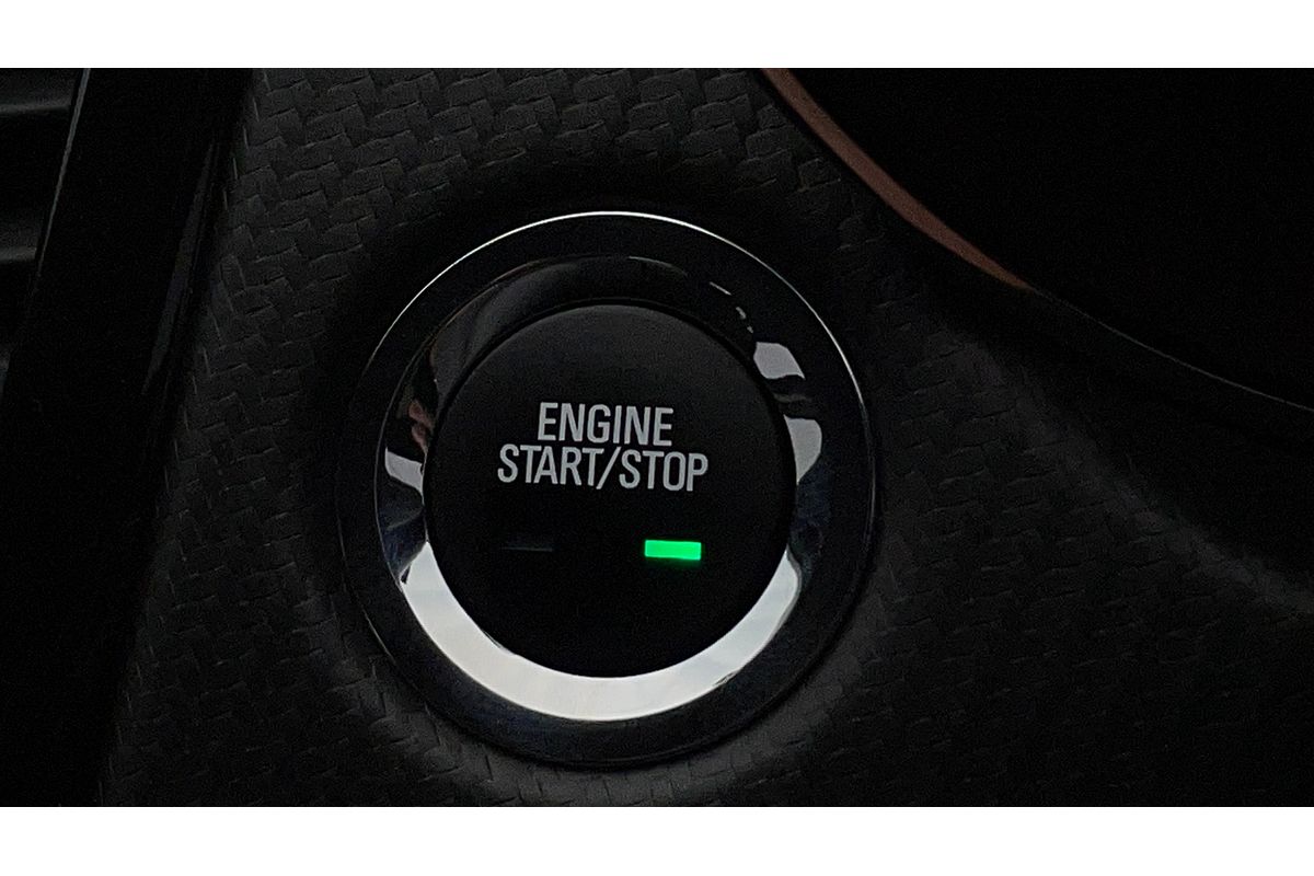 2016 Holden Commodore SV6 Black VF Series II