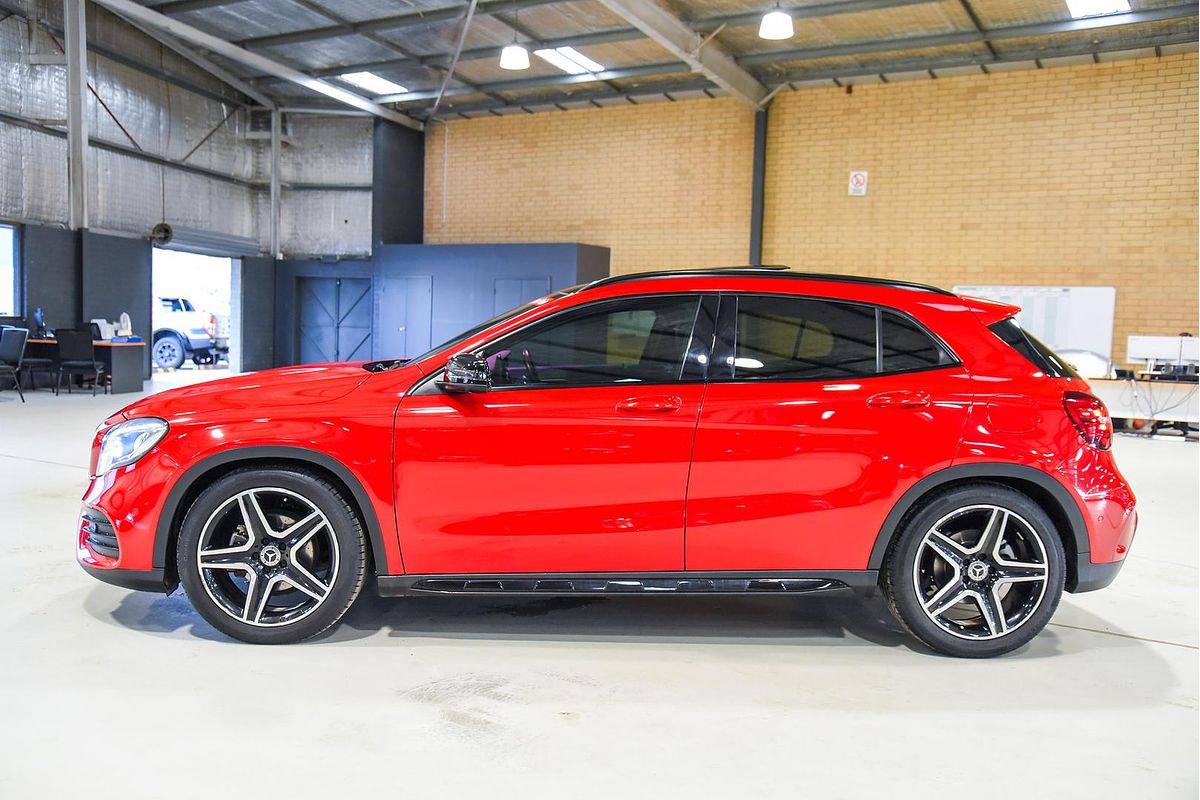 2017 Mercedes-Benz GLA-Class GLA180 X156