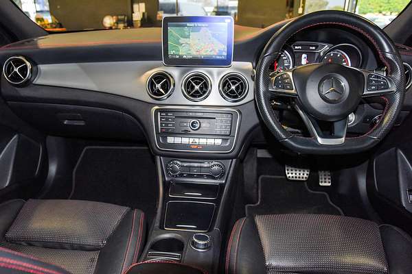 2017 Mercedes-Benz GLA-Class GLA180 X156