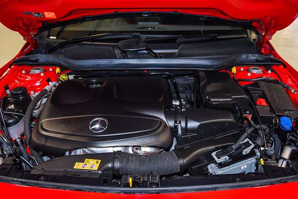 2017 Mercedes-Benz GLA-Class GLA180 X156