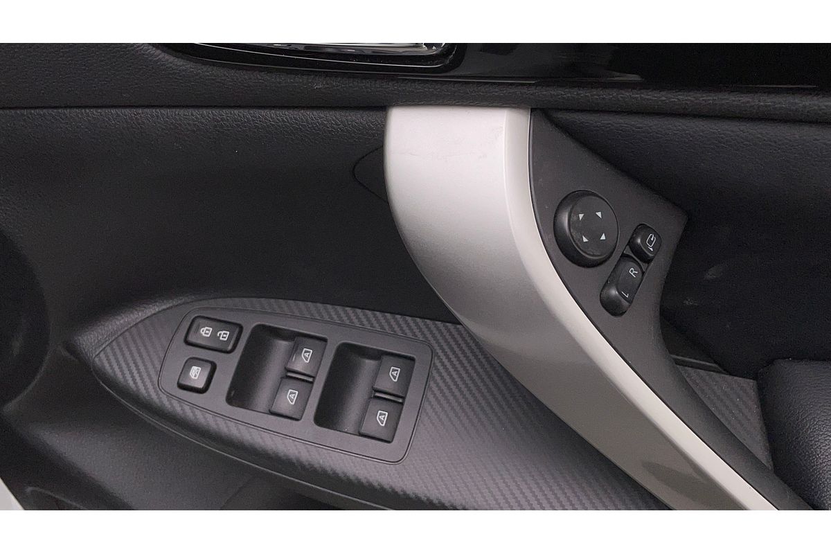 2022 Mitsubishi Eclipse Cross PHEV Exceed YB