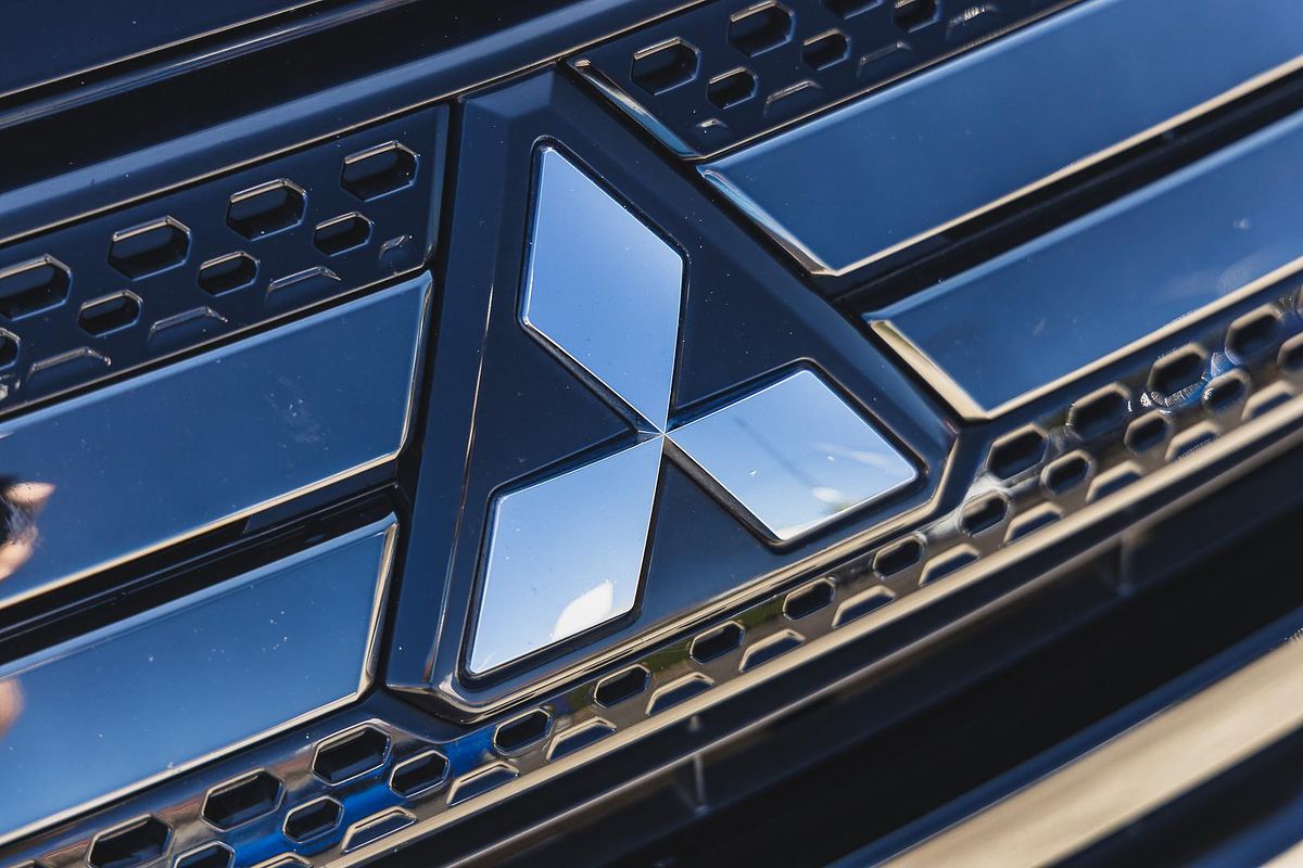 2021 Mitsubishi Outlander Black Edition ZL