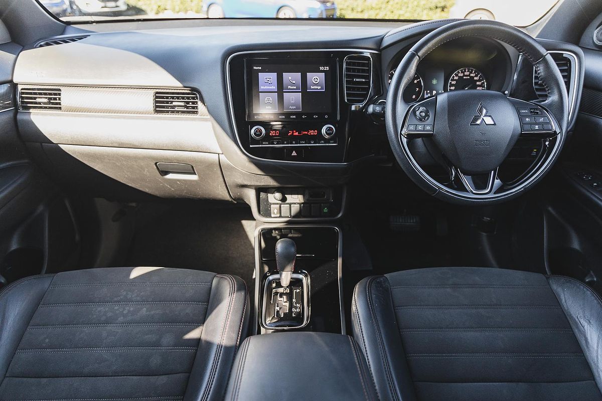 2021 Mitsubishi Outlander Black Edition ZL
