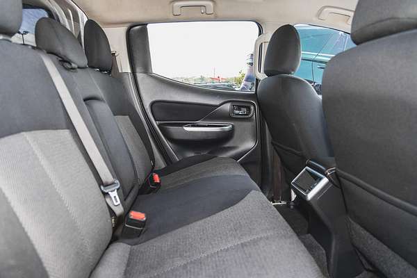 2019 Mitsubishi Triton GLS MR 4X4