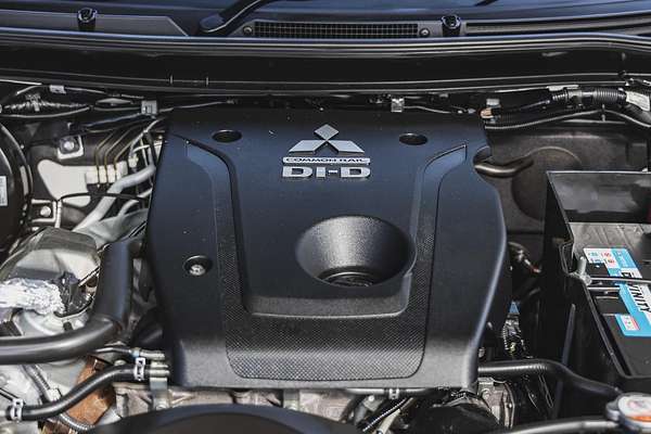 2019 Mitsubishi Triton GLS MR 4X4