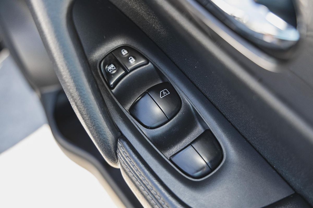 2021 Nissan X-TRAIL ST T32