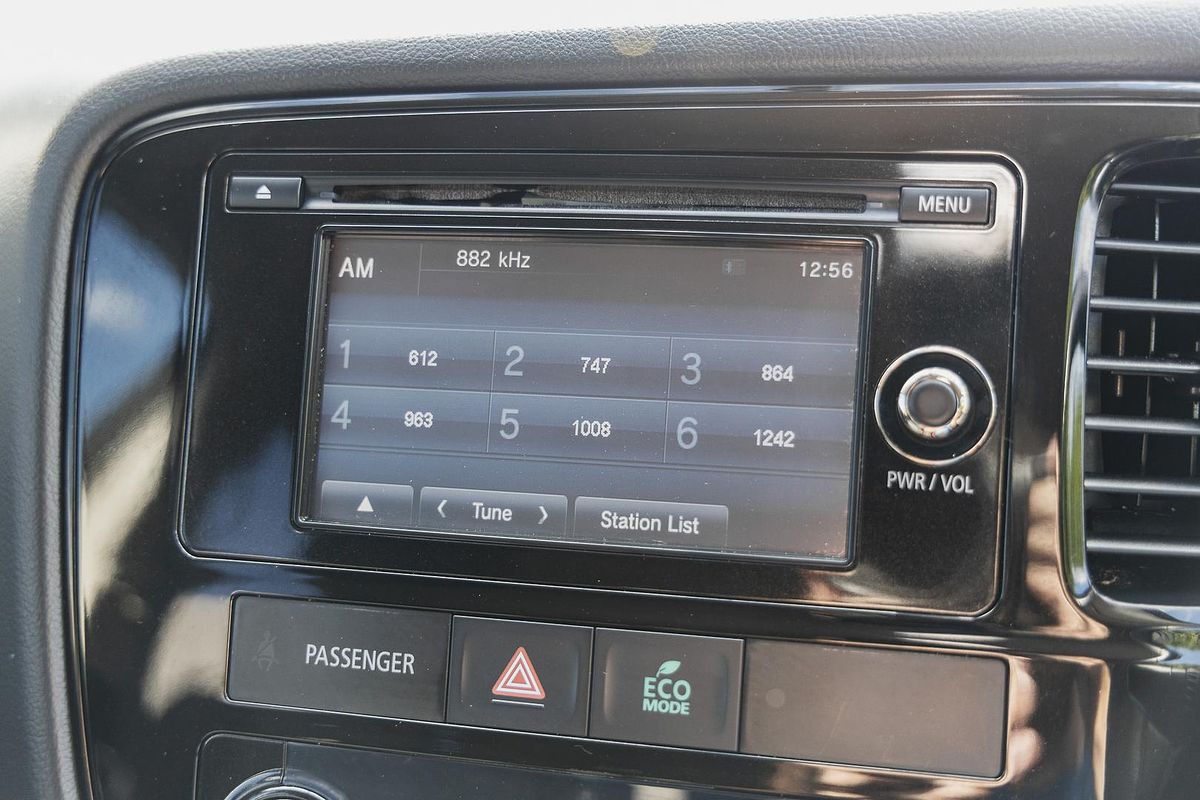 2015 Mitsubishi Outlander LS ZK