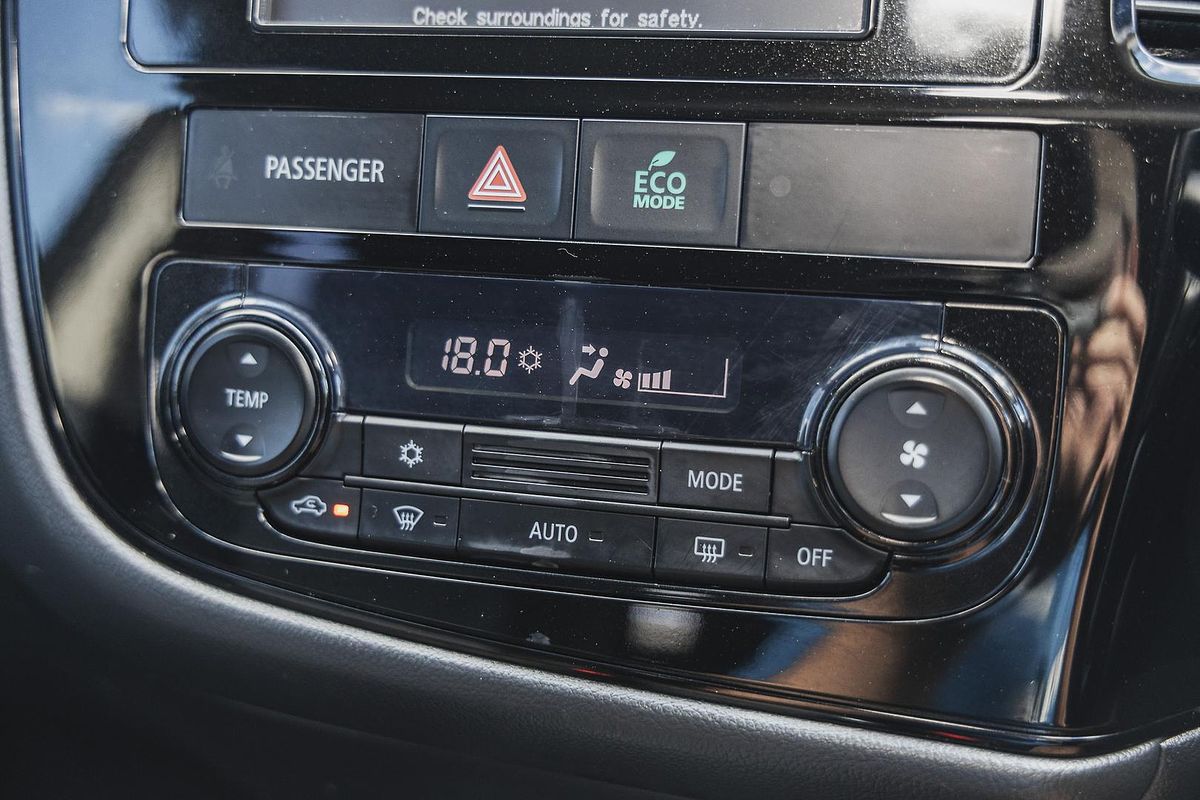 2015 Mitsubishi Outlander LS ZK