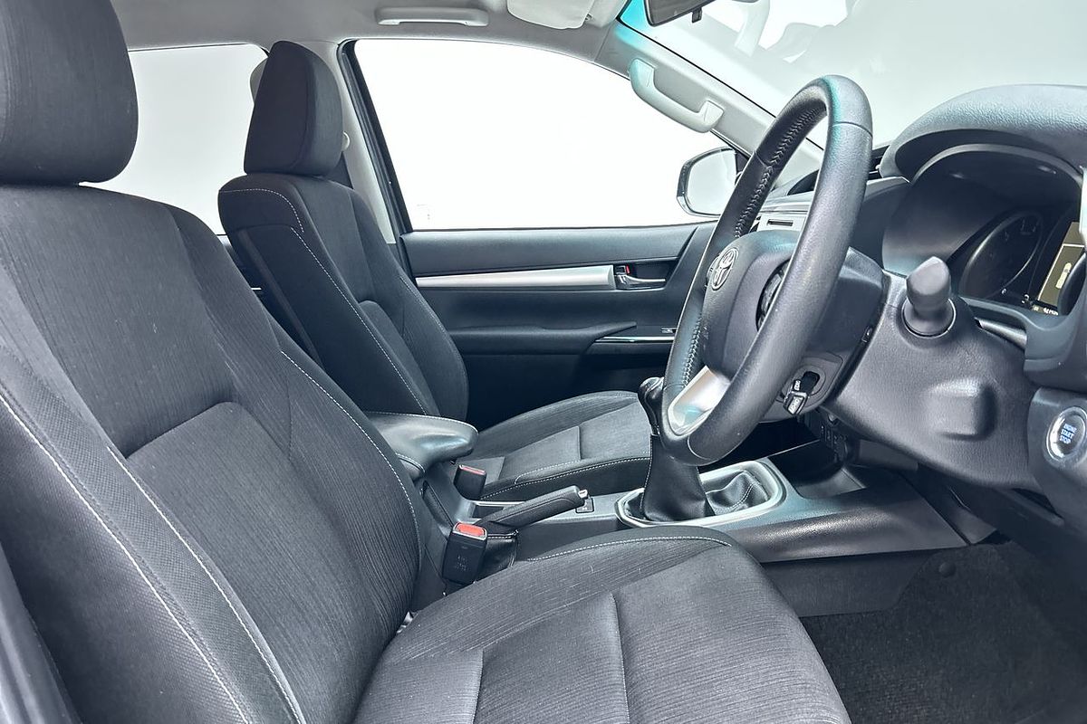 2019 Toyota Hilux SR5 GUN126R 4X4