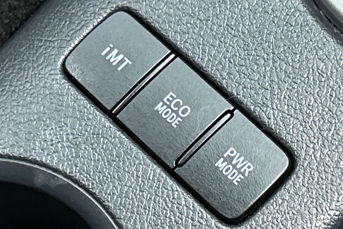 2019 Toyota Hilux SR5 GUN126R 4X4