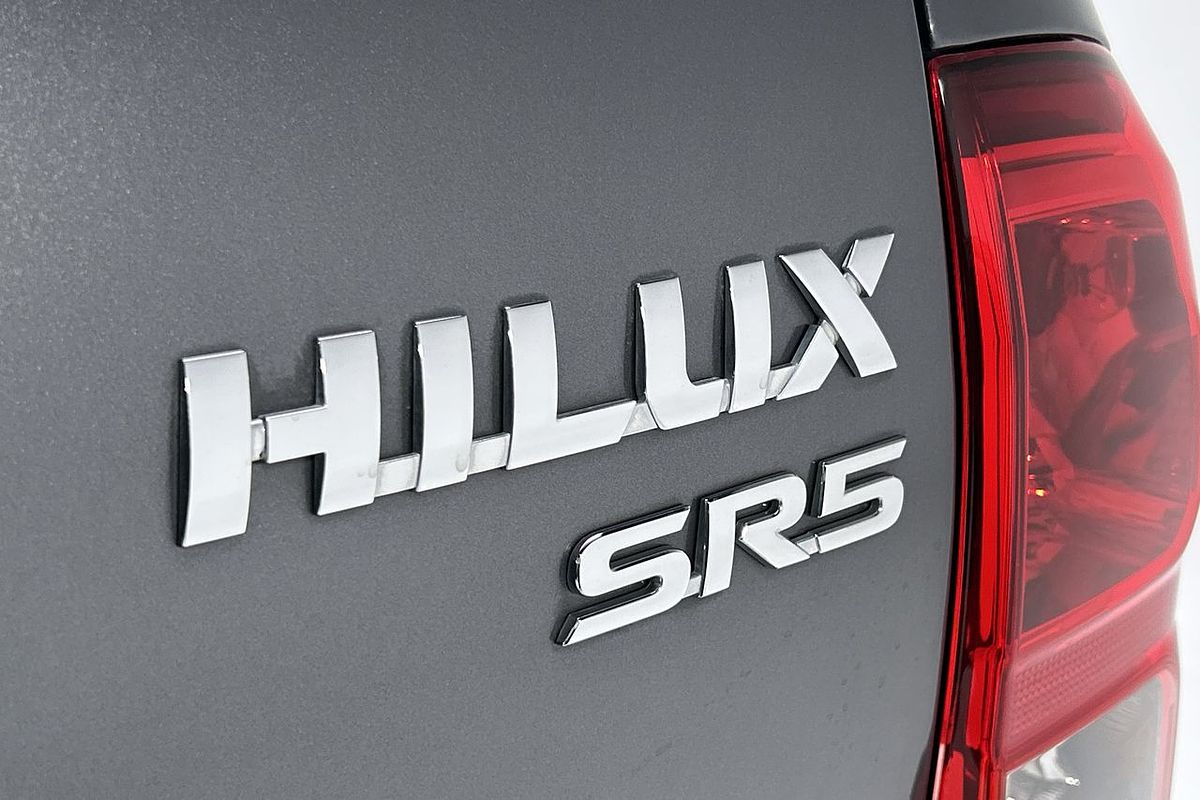 2019 Toyota Hilux SR5 GUN126R 4X4