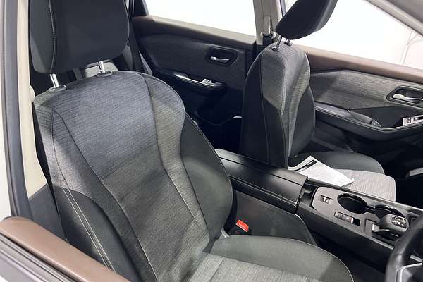 2023 Nissan X-TRAIL ST T33