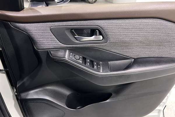2023 Nissan X-TRAIL ST T33